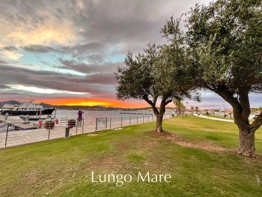 Atmosphera, Appartamento 180 M Dalla Terza Spiaggia Golfo Aranci Exterior photo
